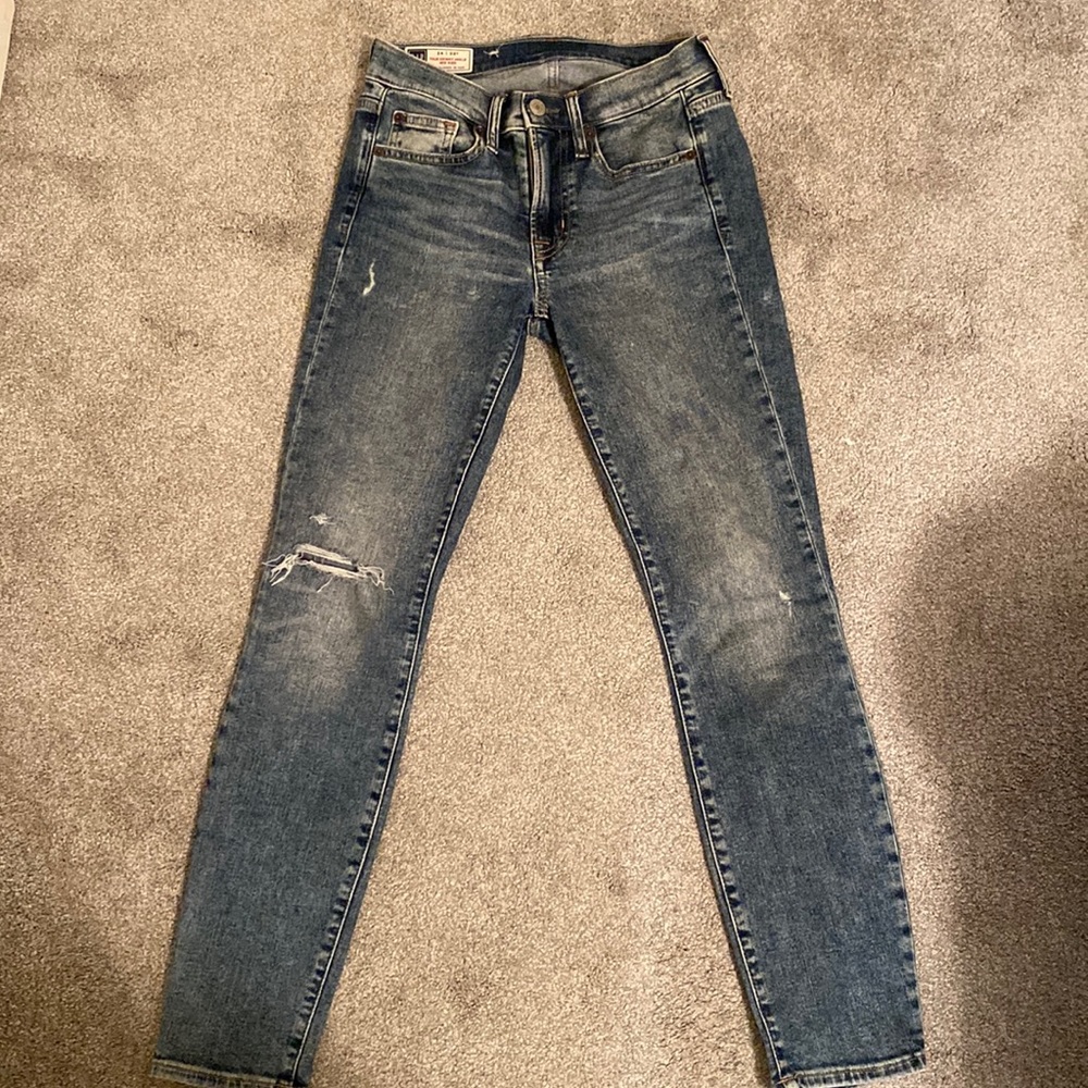 Gap True Skinny Ankle Mid Rise size 24/00R